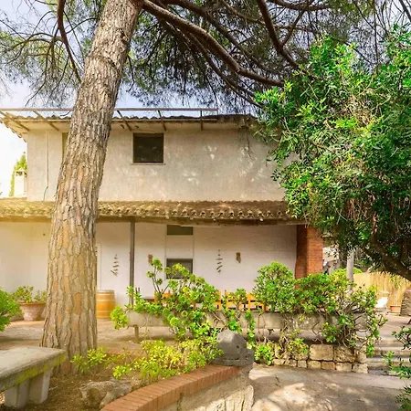 Villa Charming 200m From The Sea Quartu SantʼElena