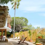 Villa Charming 200m From The Sea *