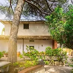 Villa Charming 200m From The Sea Quartu SantʼElena