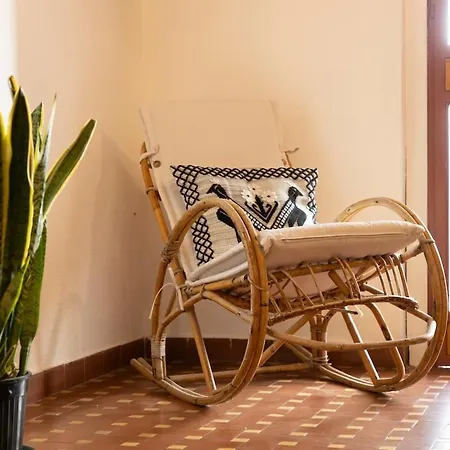 Charming 200m From The Sea 빌라 *