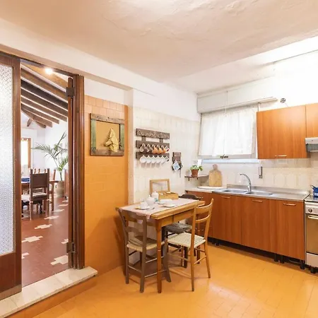 Charming 200m From The Sea