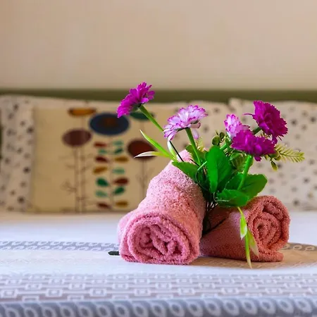 Charming 200m From The Sea 빌라 *