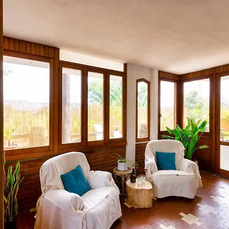 Villa Charming 200m From The Sea
