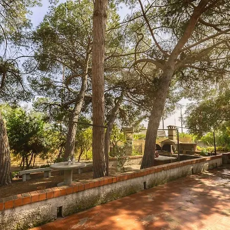 Charming 200m From The Sea