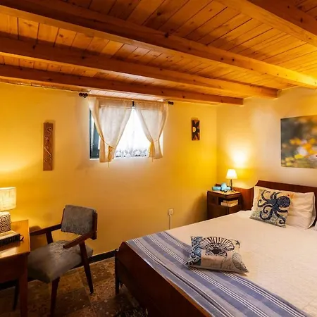 빌라 Charming 200m From The Sea *