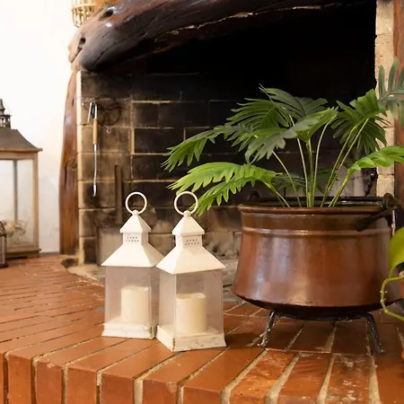 Charming 200m From The Sea 빌라 *